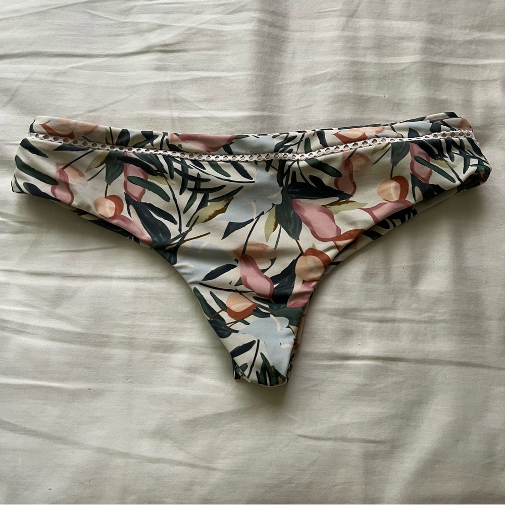 Issa De Mar vintage floral Bikini bottom L